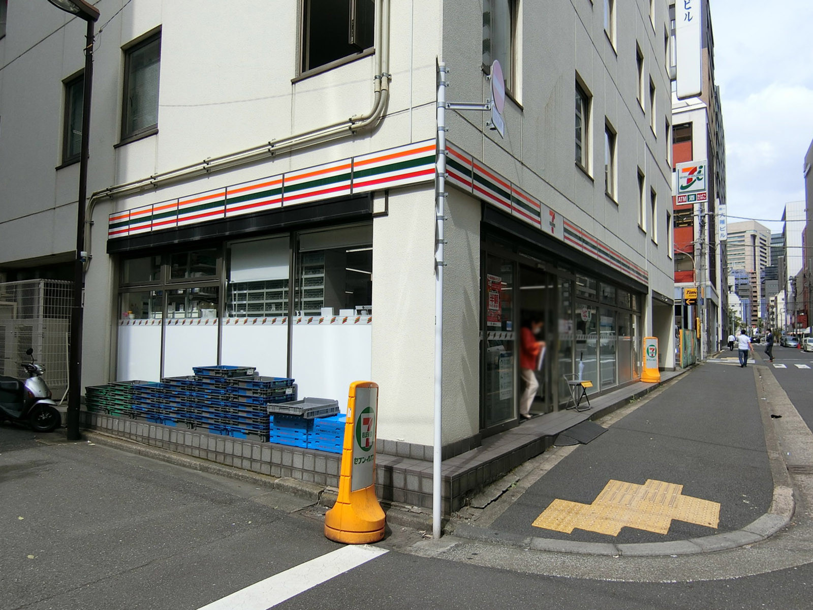 徒歩3分のセブンイレブン