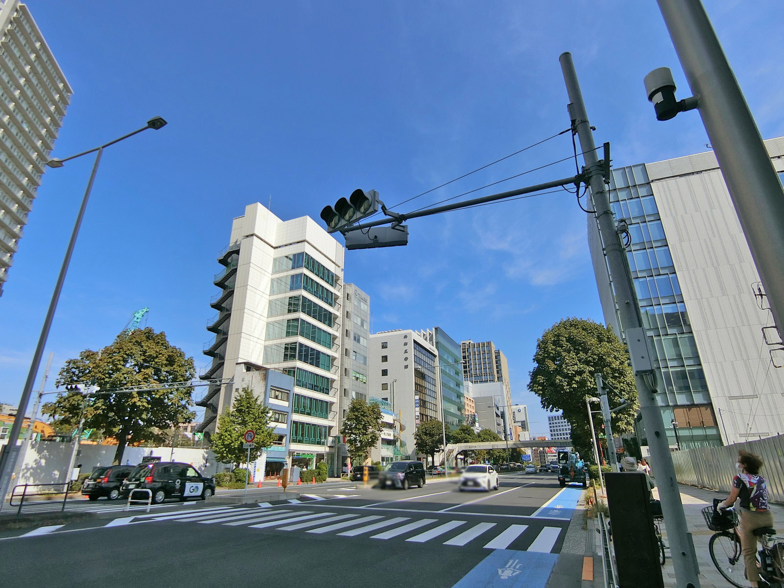 付近の青山通り