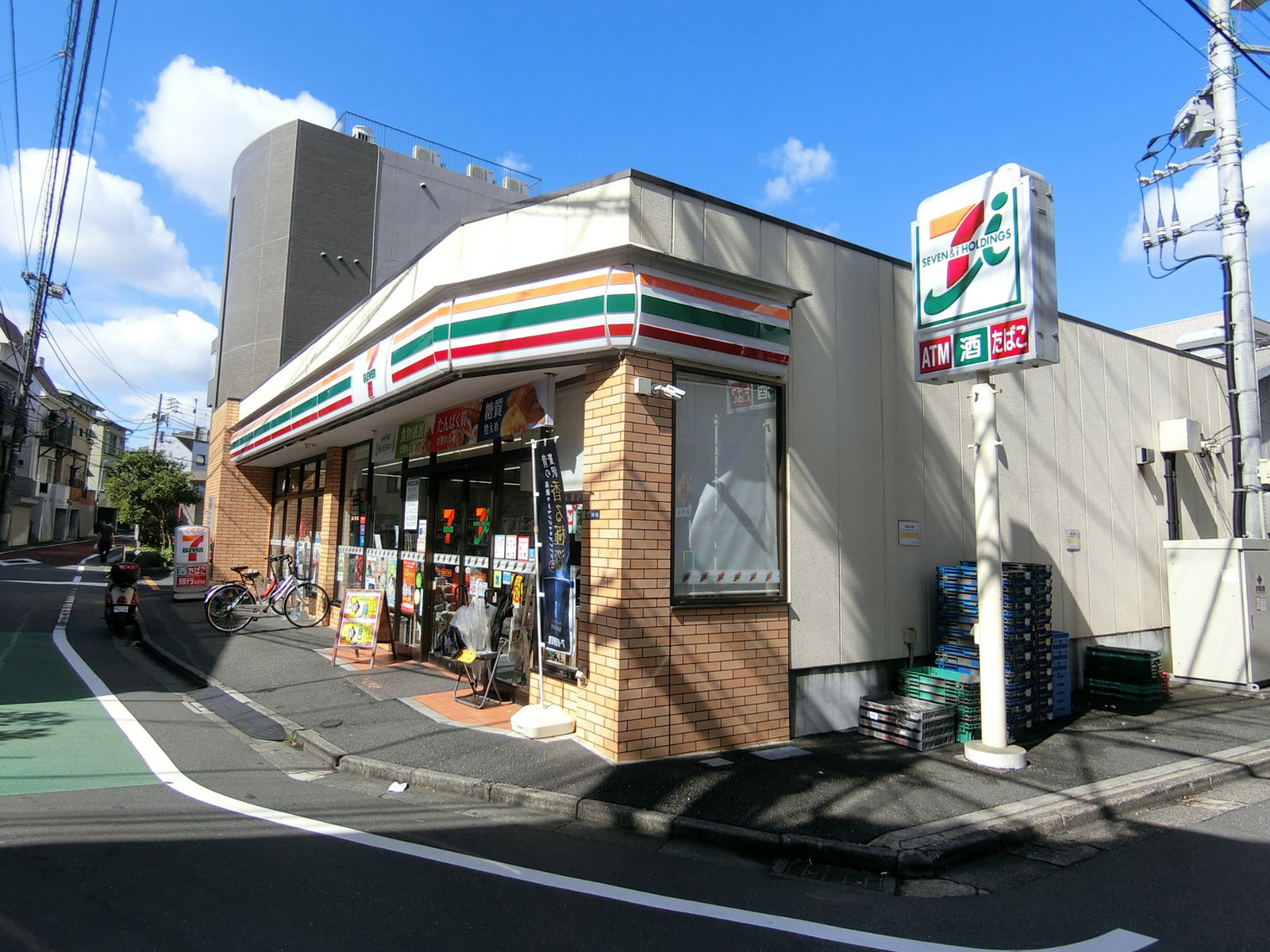 徒歩1分のセブンイレブン 高田馬場3丁目中央店
