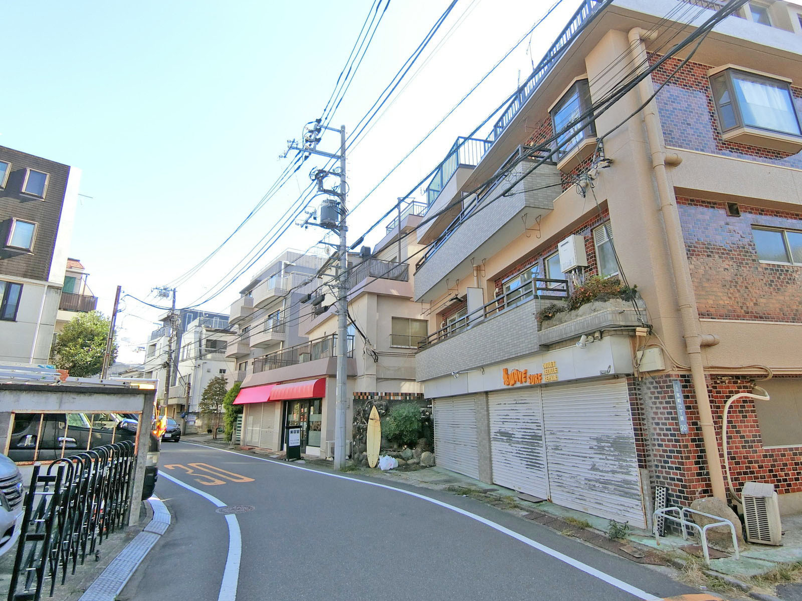 周辺は閑静なエリア