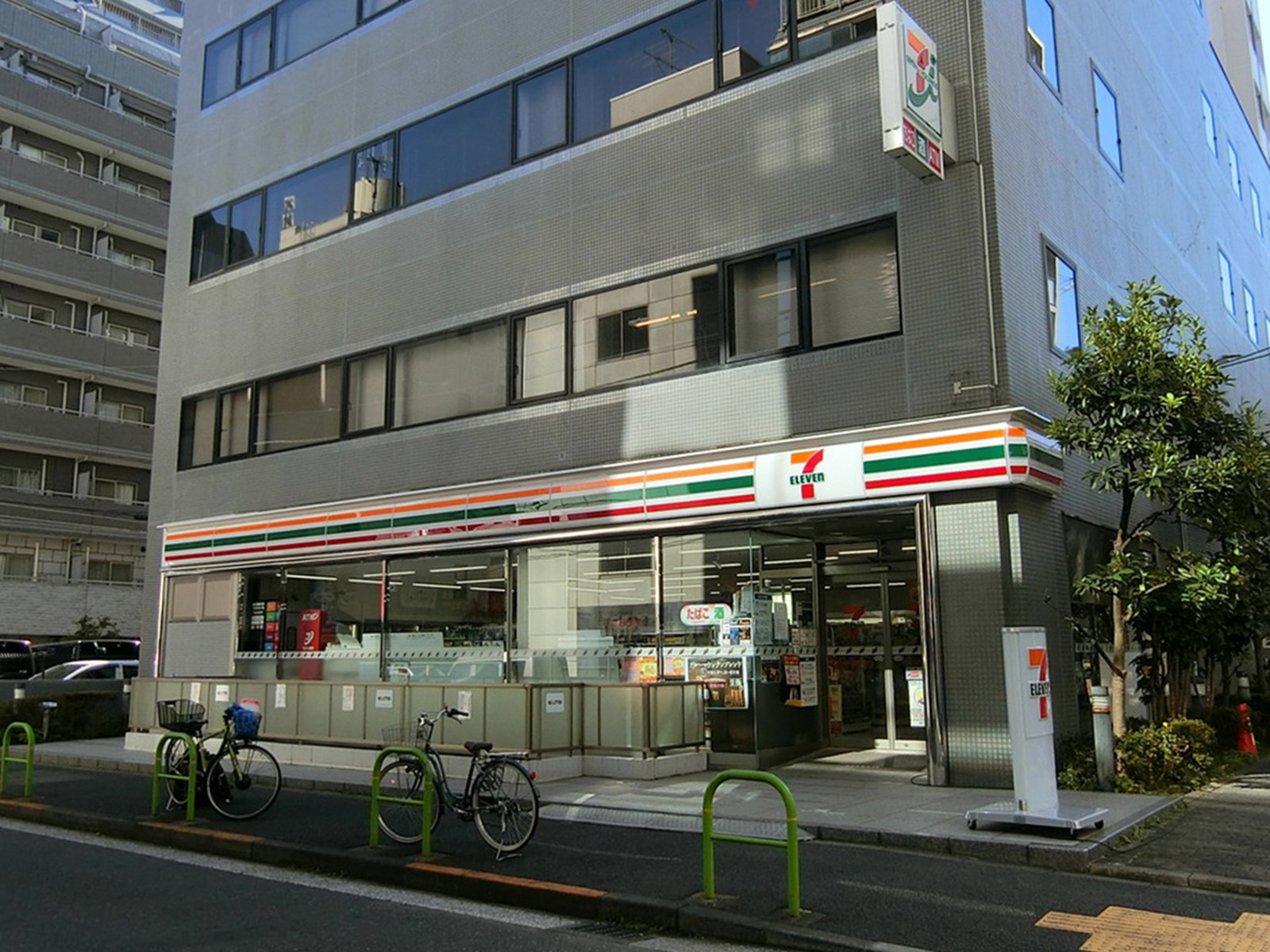 徒歩1分の港区芝5丁目北店