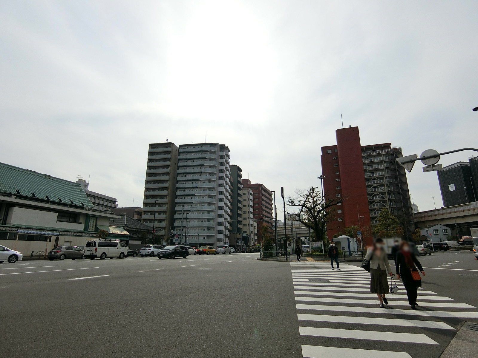 アルト深川ビル前面の通り