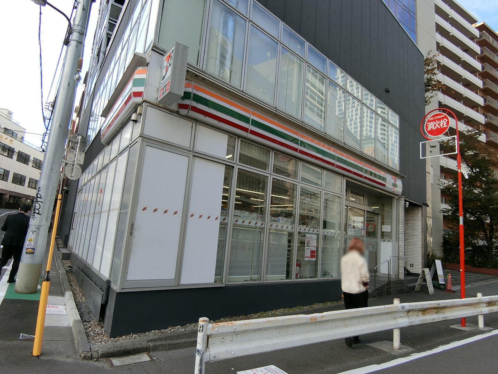徒歩3分のセブンイレブン