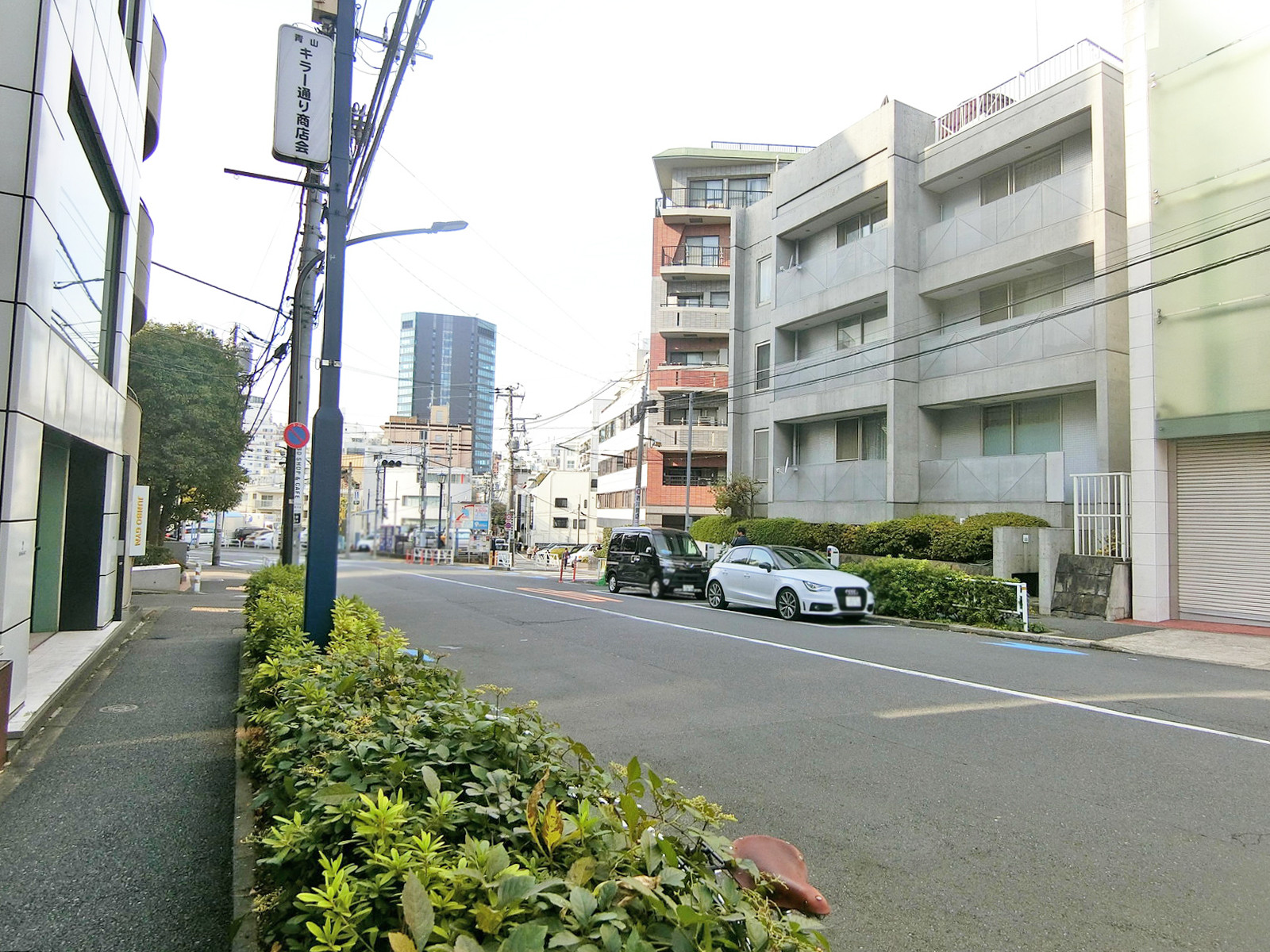 H.i.Pビル前面の通り