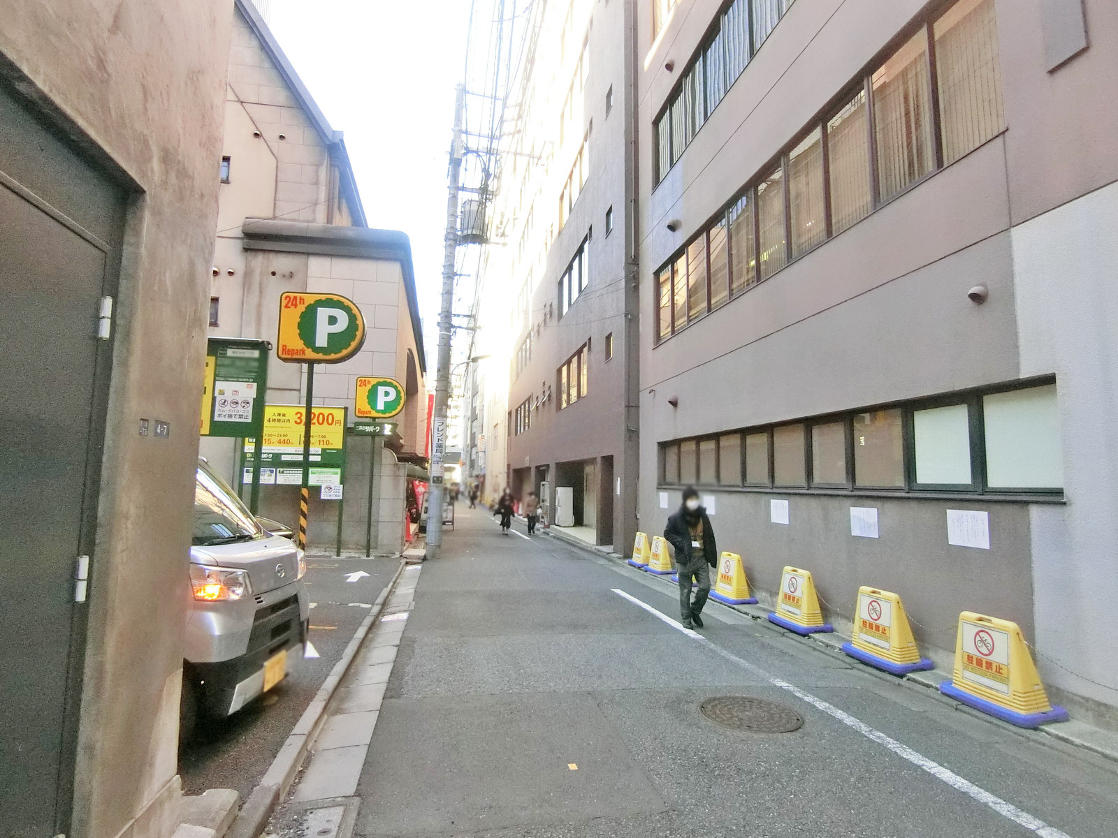 溜池鈴木ビル前面の通り