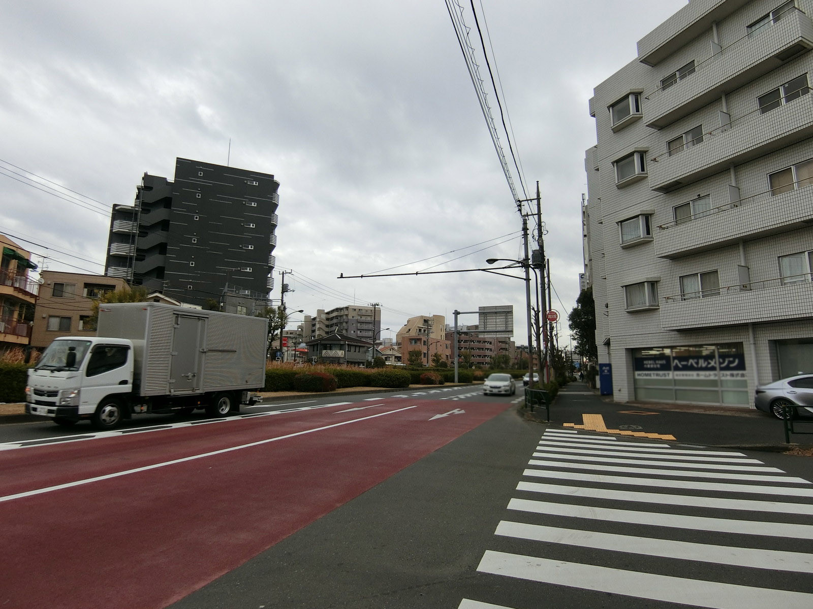千鳥TKビル前面の通り