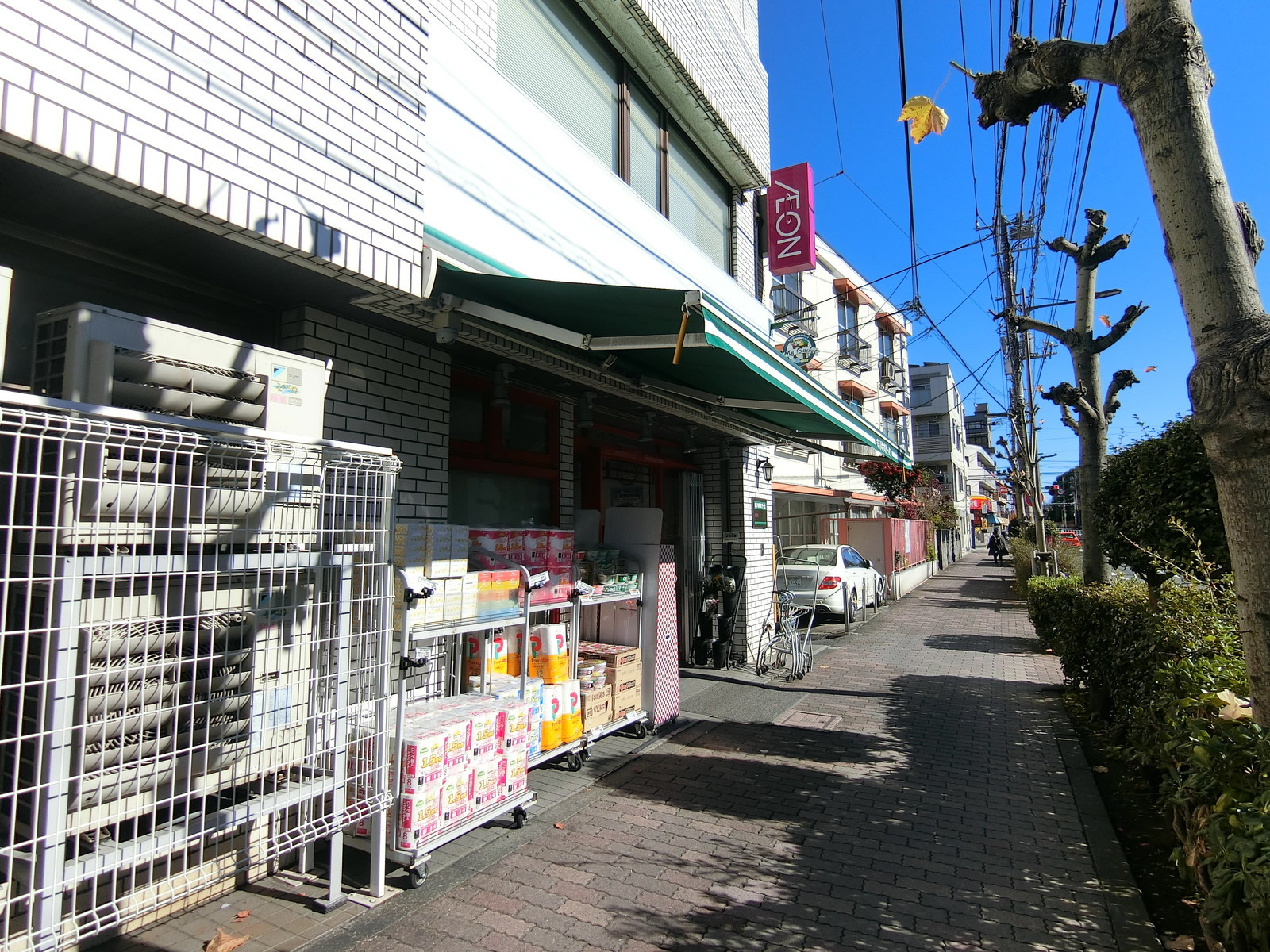 至近のまいばすけっと立会川