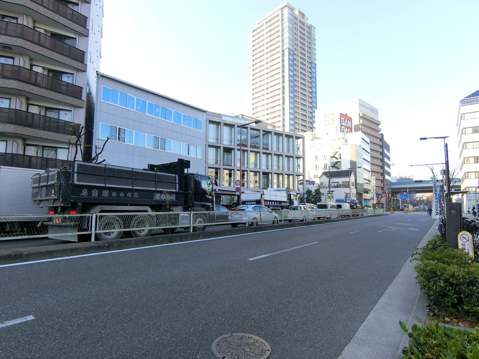 マツダビル前面の通り