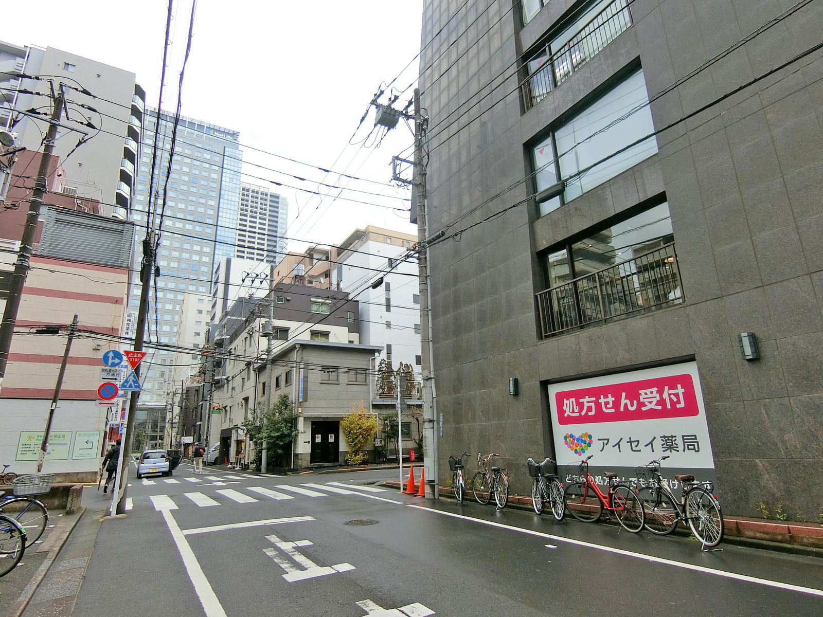 周辺は閑静なエリア