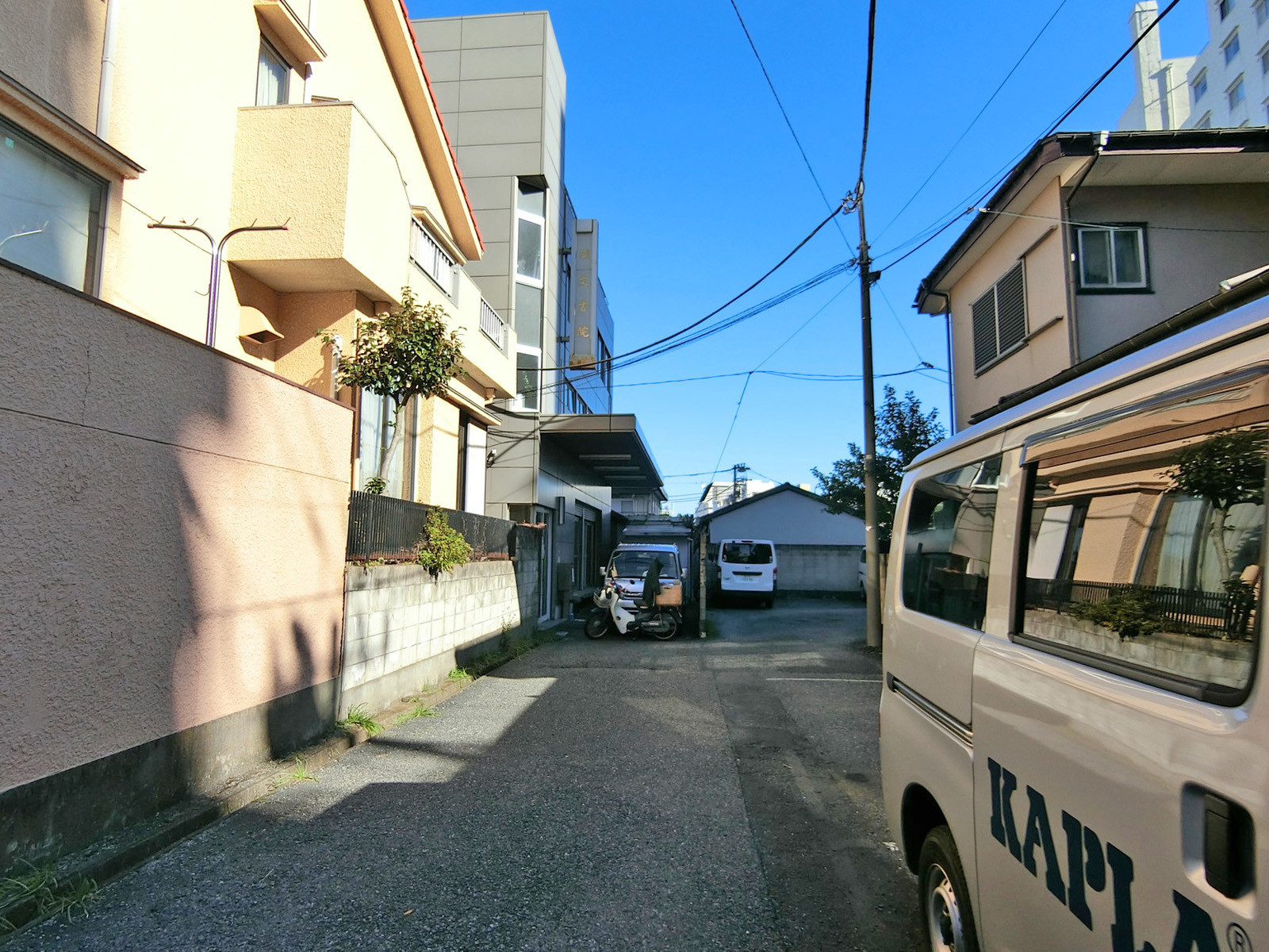 小石川5丁目貸事務所前面の通り