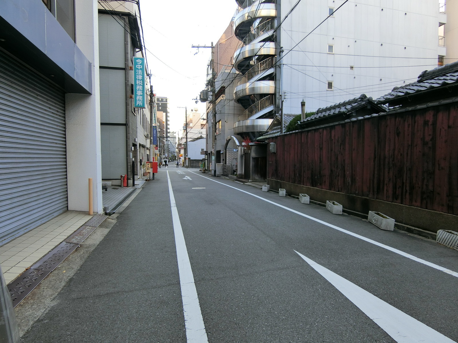 増永ビル前面の通り