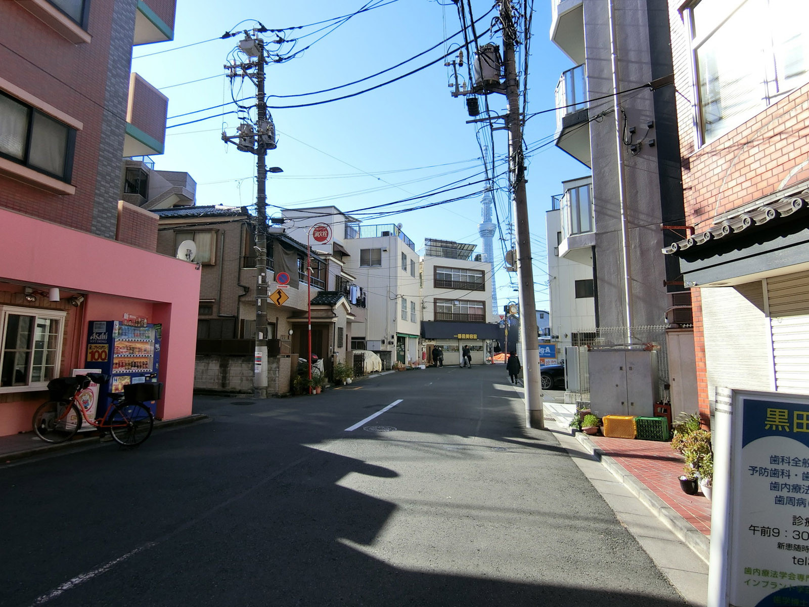 第2ニュー長嶋マンション前面の通り