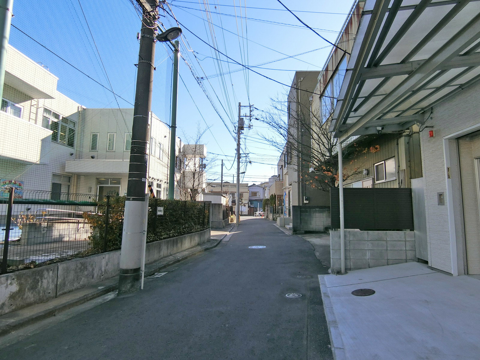 曳舟トーヨーコービル前面の通り