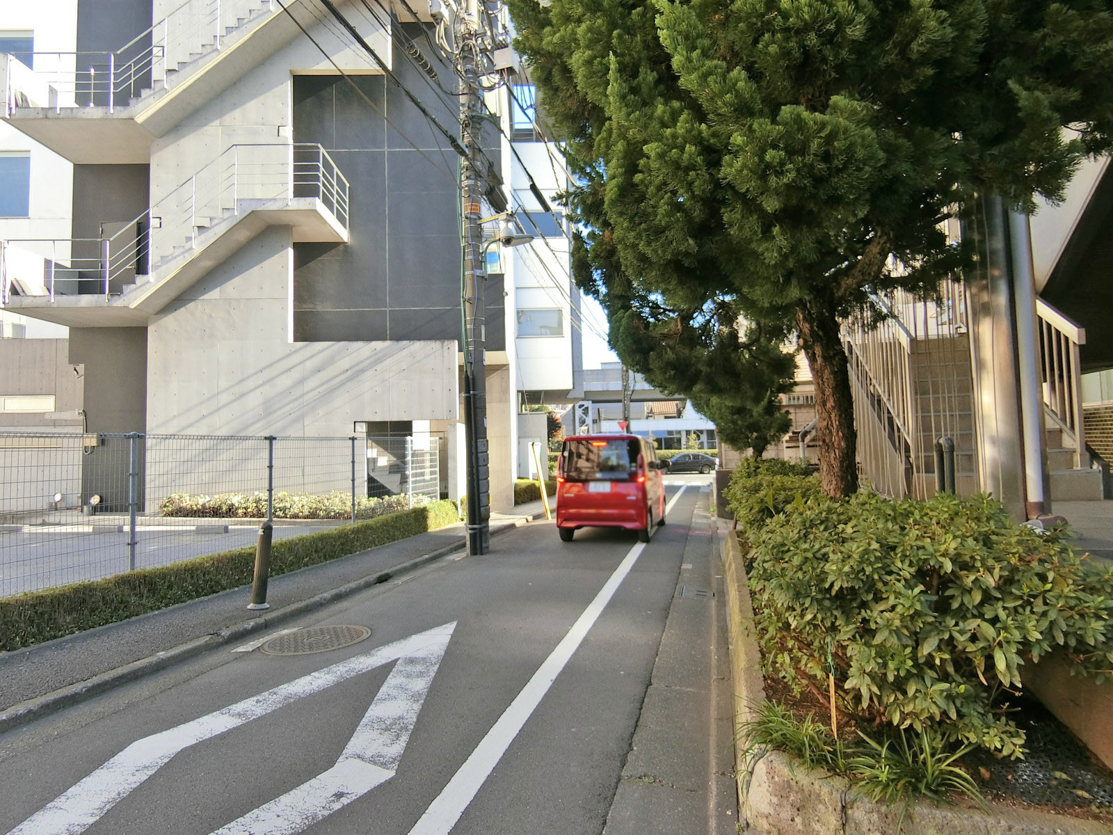 曙マンション前面の通り