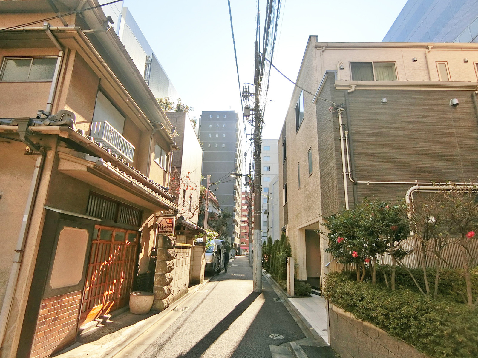 周辺は住宅街