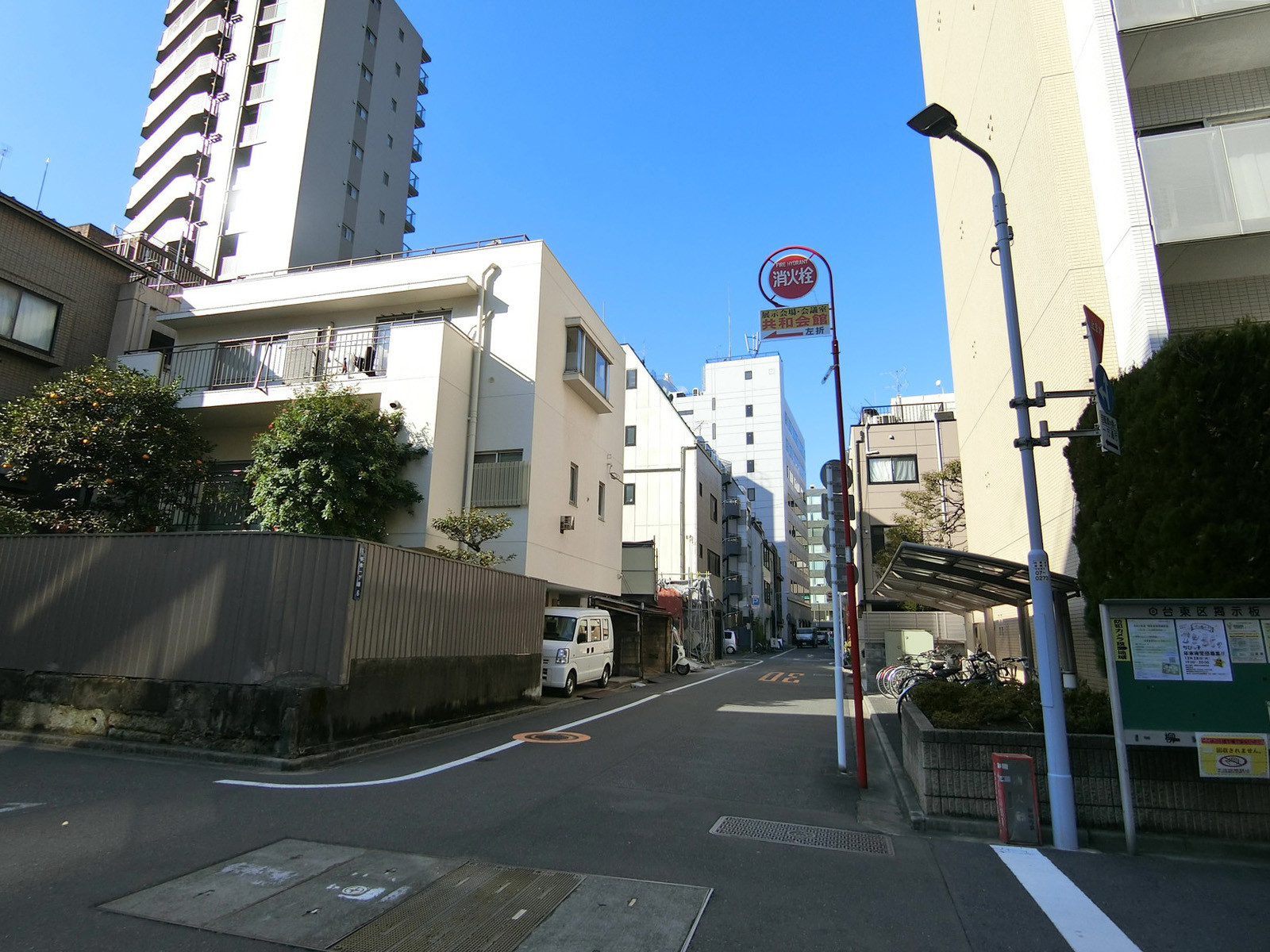 浅草橋MSビル前面の通り