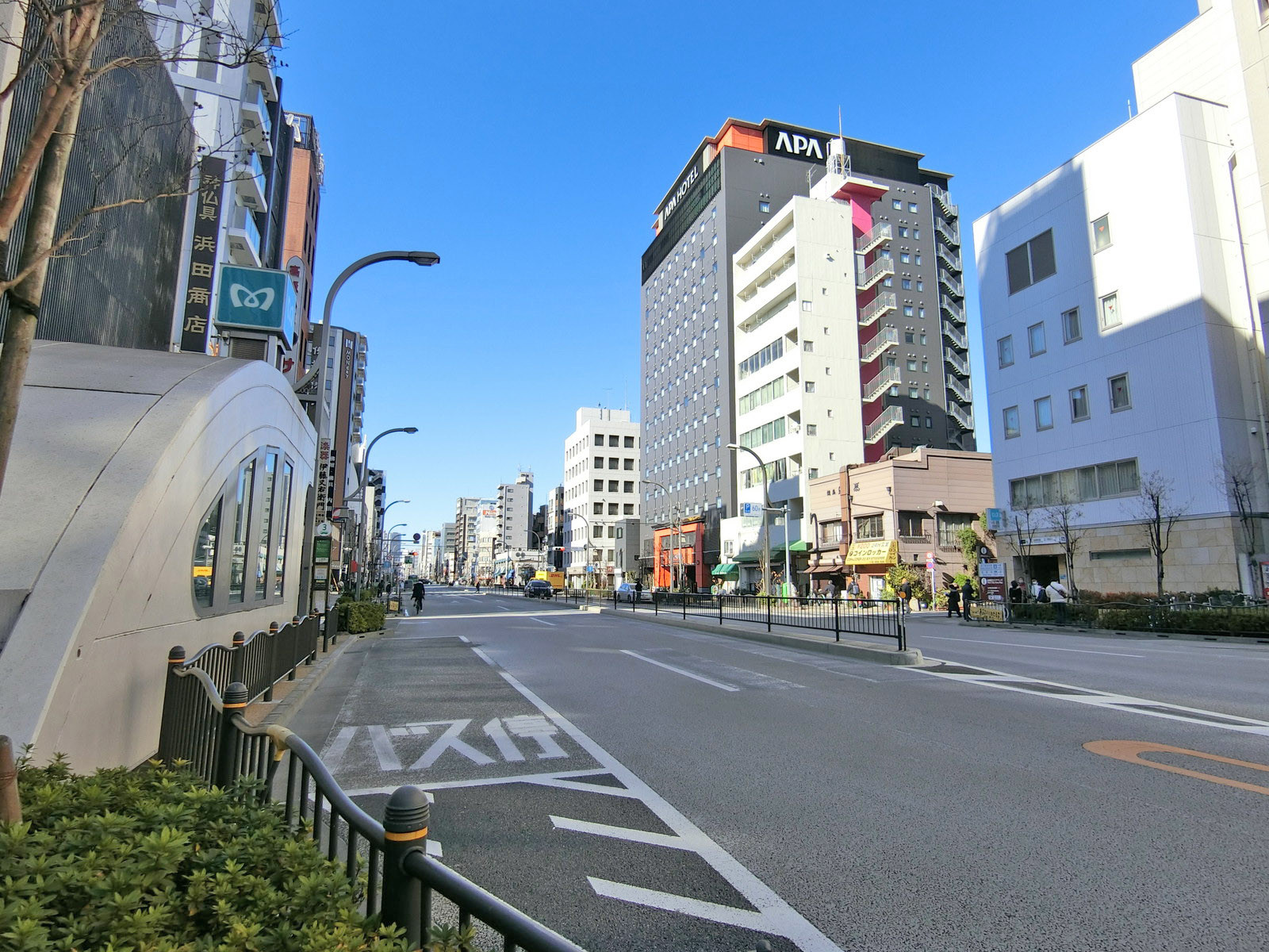 No.R 浅草田原町前面の浅草通り