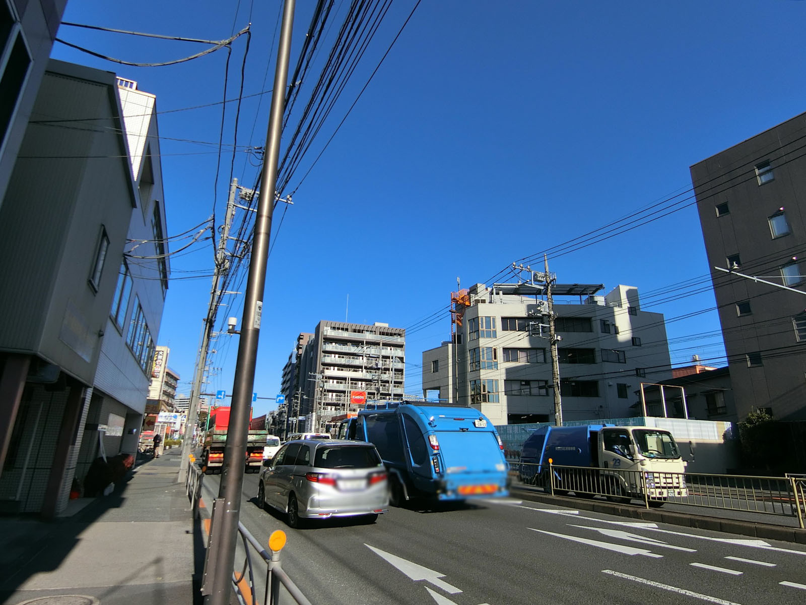 アイディ品川25前面の通り