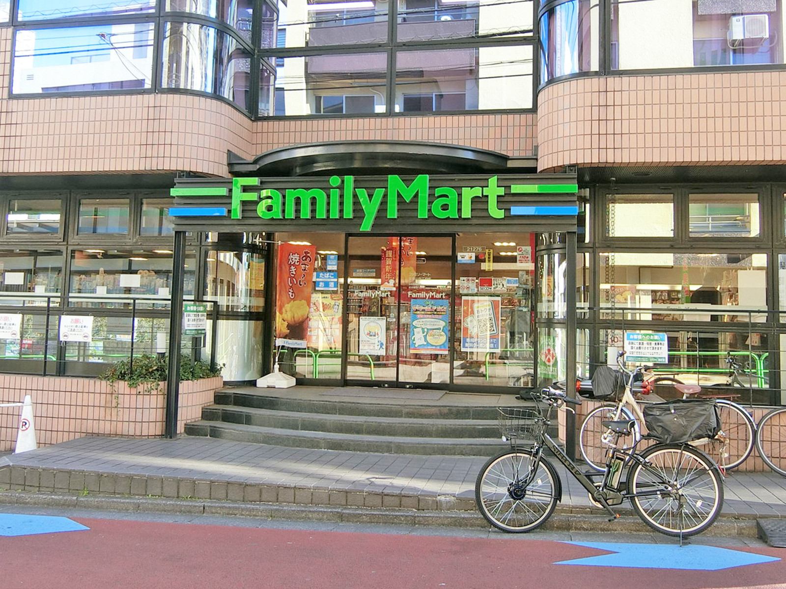 徒歩3分のほっともっと 外苑南青山店
