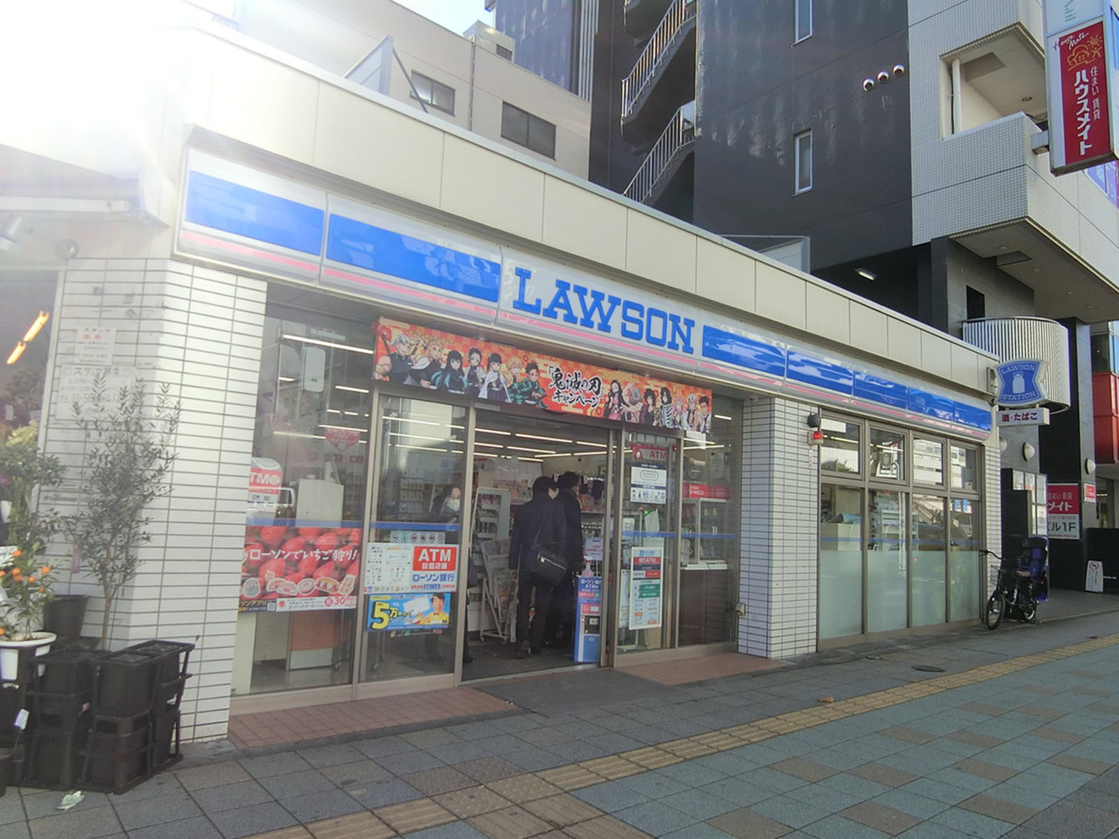 徒歩2分のローソン 墨田江東橋4丁目店