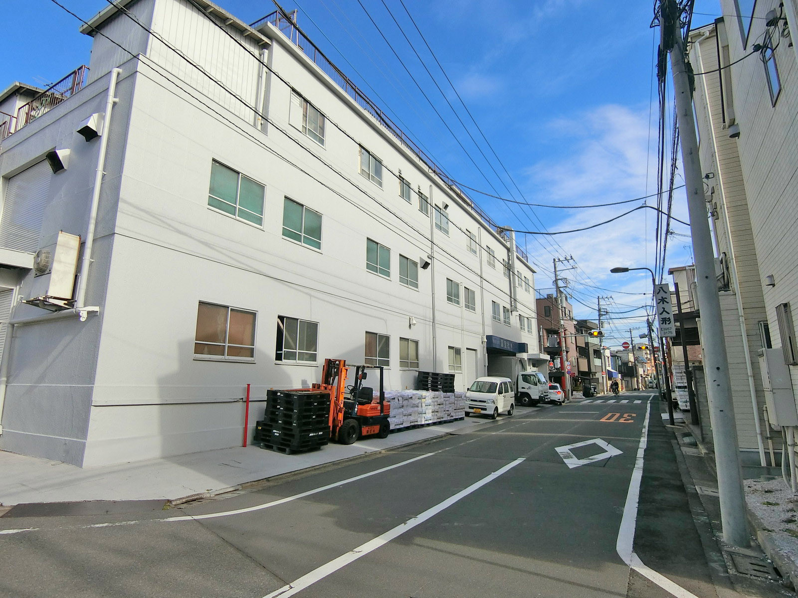 周辺は閑静なエリア