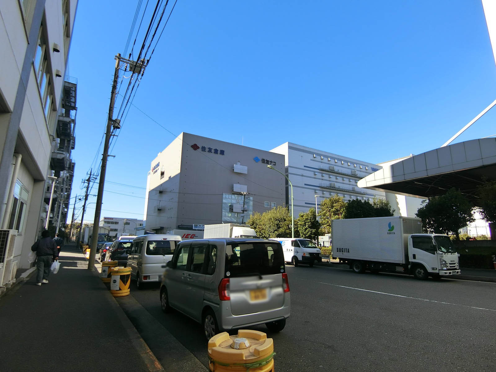 第2平和島住倉ビル前面の通り
