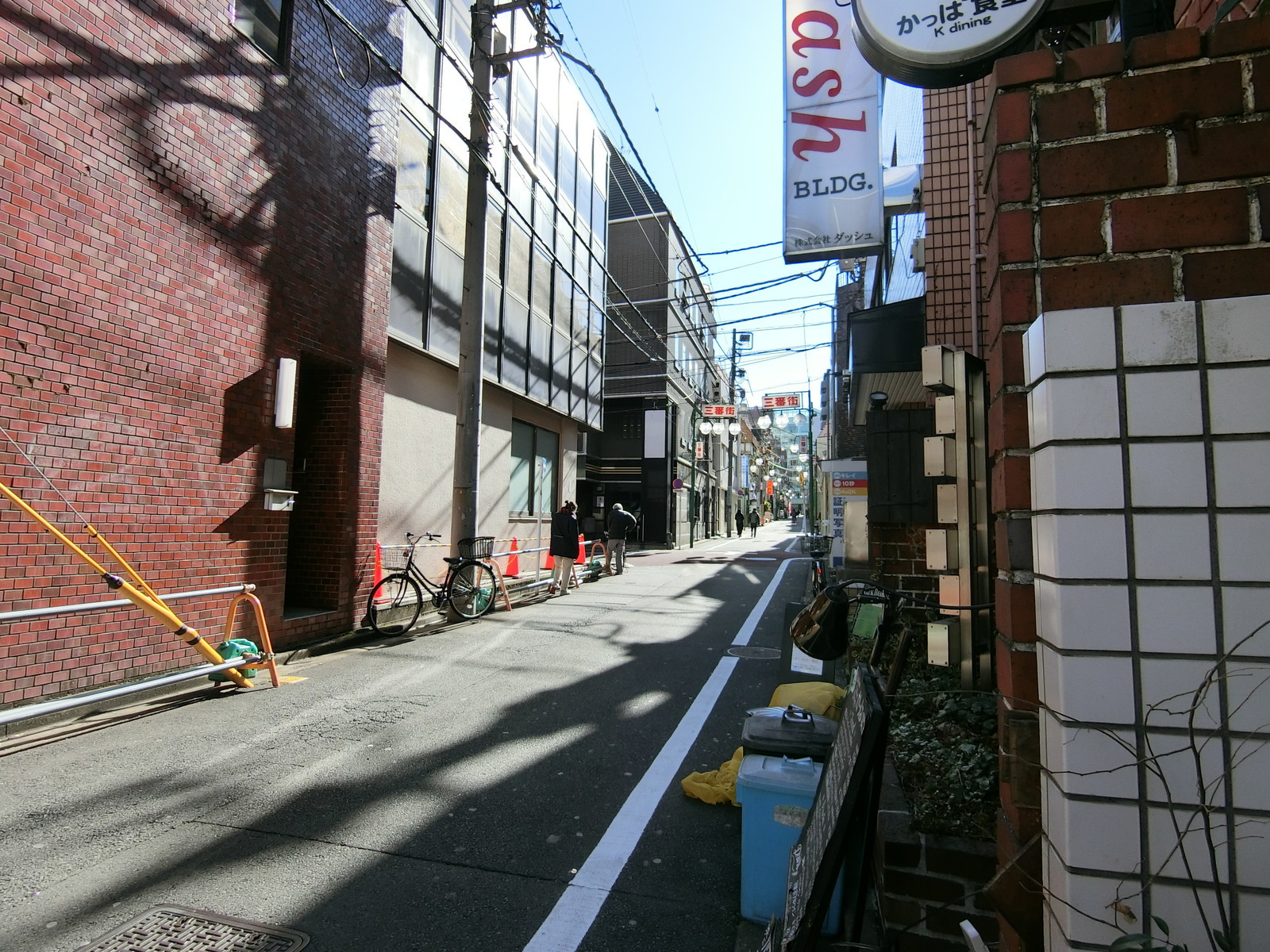 KATOビル前面の通り