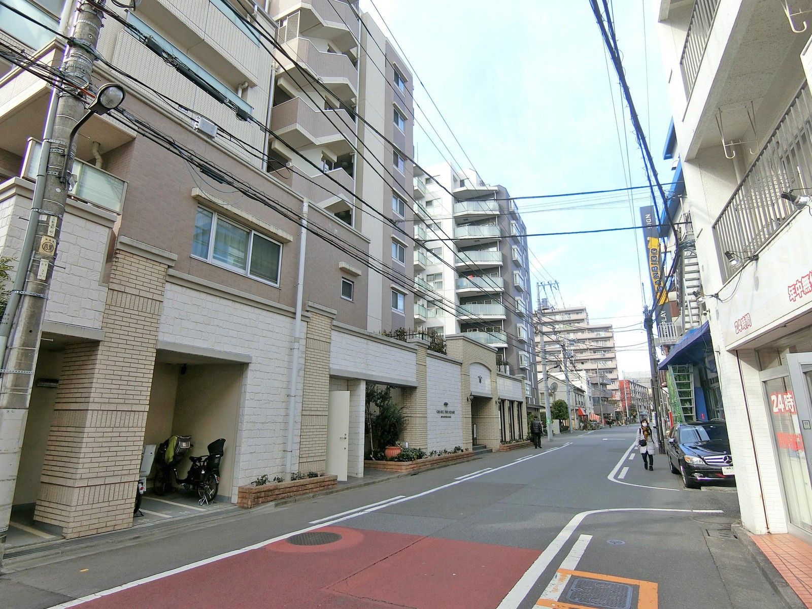 周辺は閑静なエリア