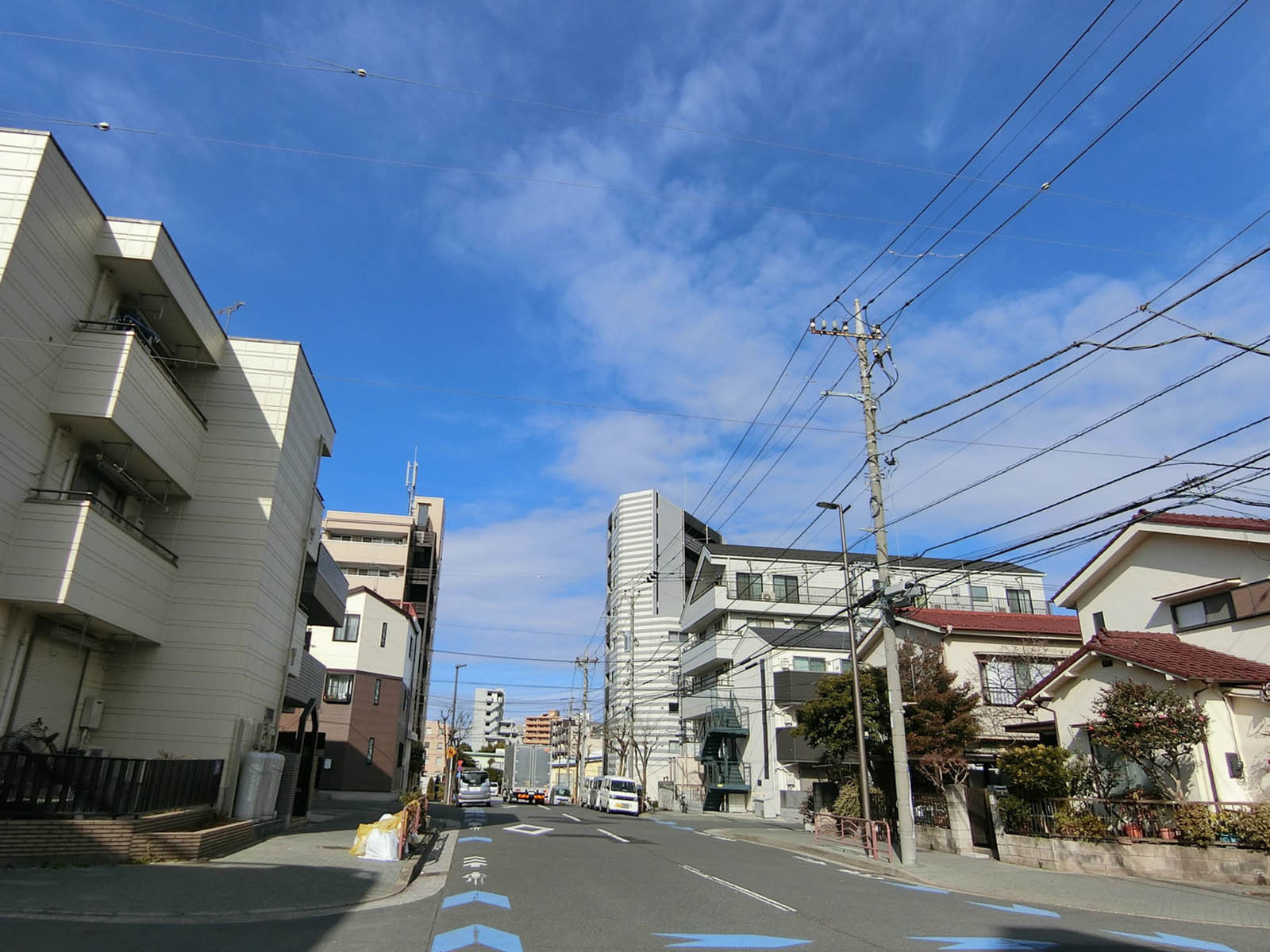 周辺は落ち着いた住宅エリア
