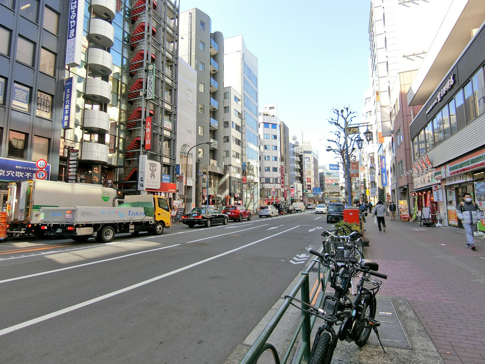 東五反田I-Nビル前面のソニー通り