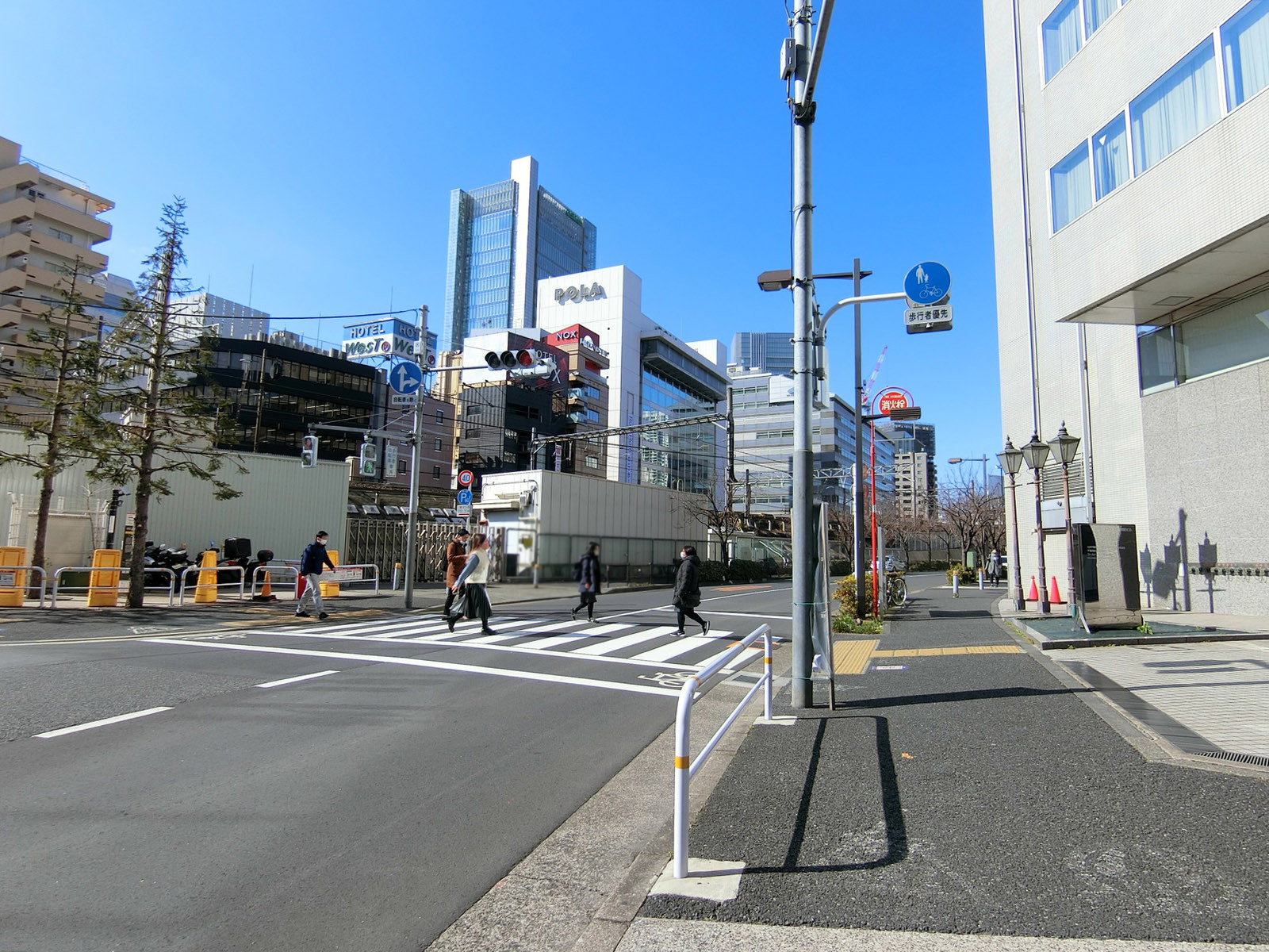 五反田不二越ビル前面の通り
