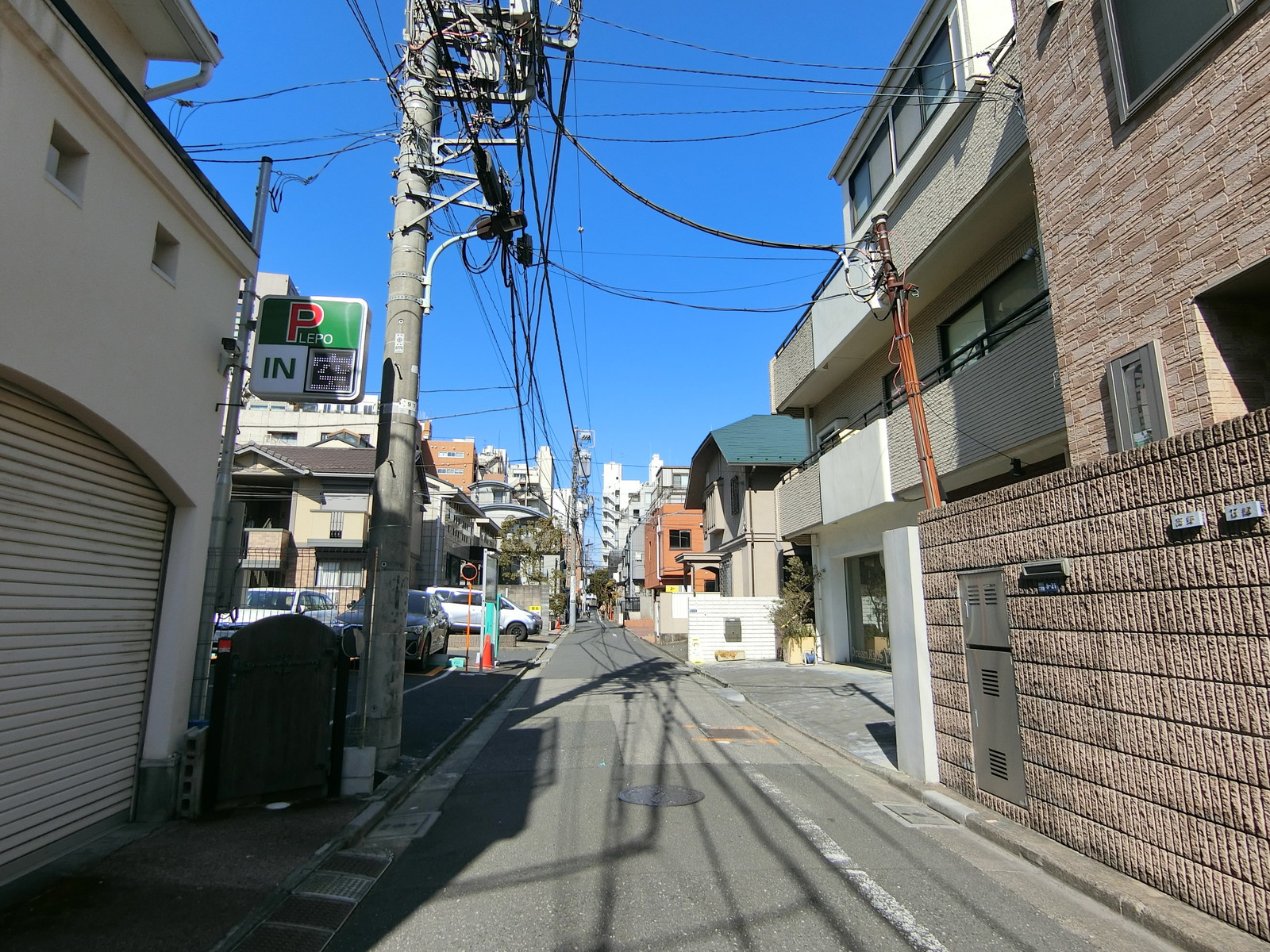 周辺は落ち着いたエリア