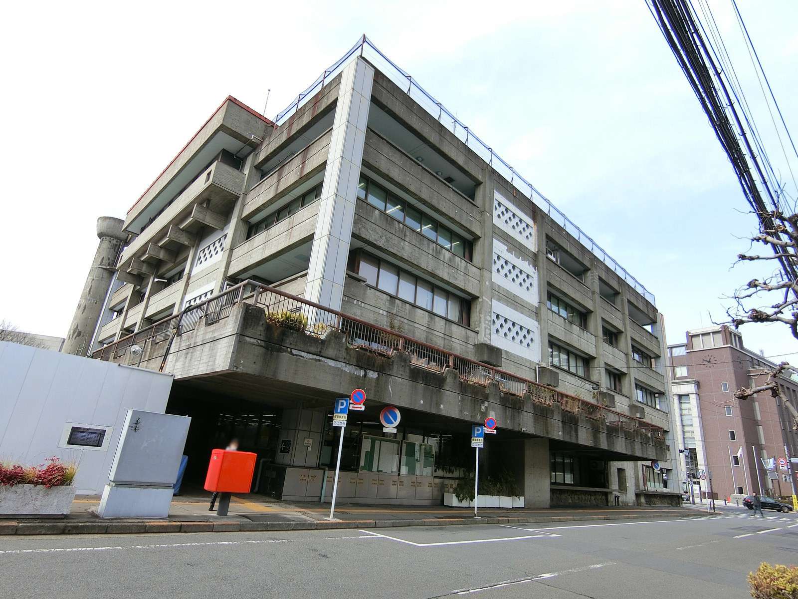 付近の世田谷区役所