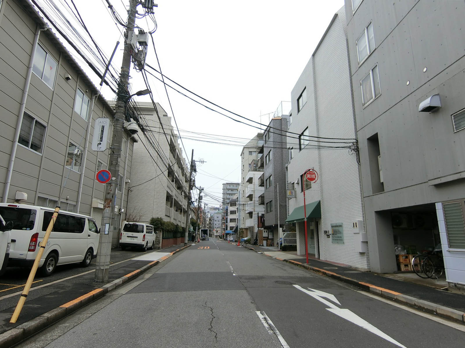 周辺は閑静なエリア