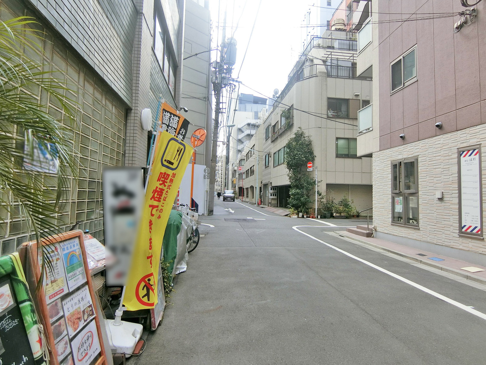 原田ビル前面の通り