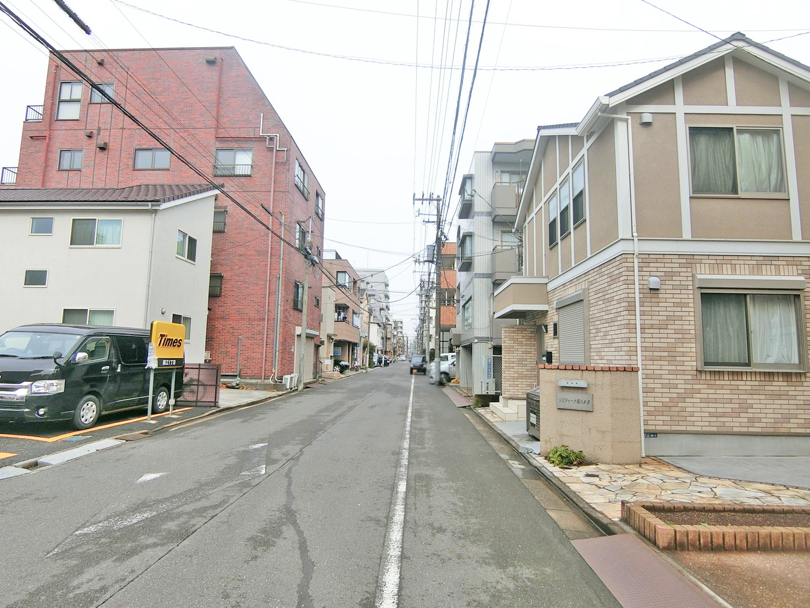 カナール宮澤前面の通り