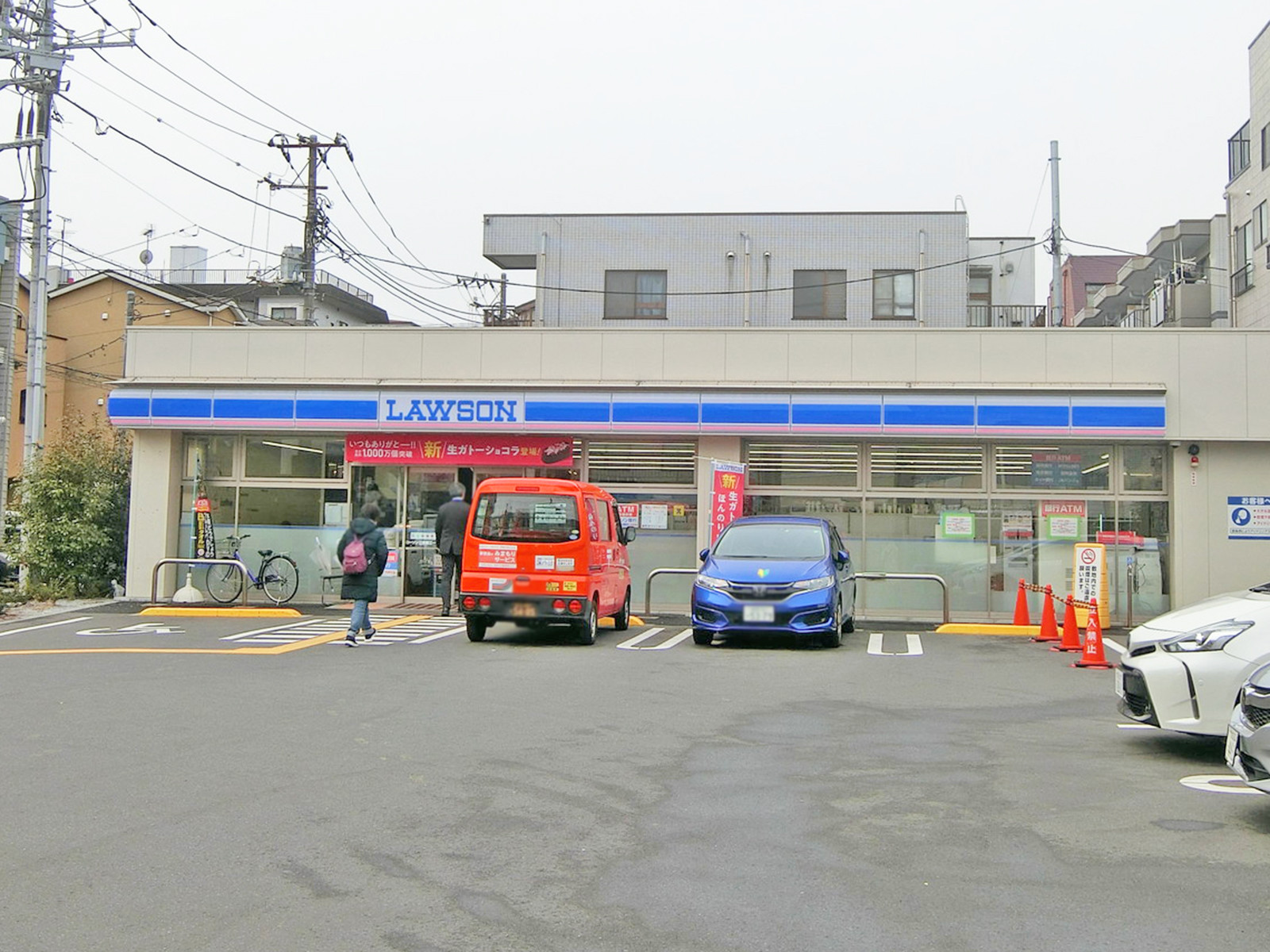 徒歩1分のローソン