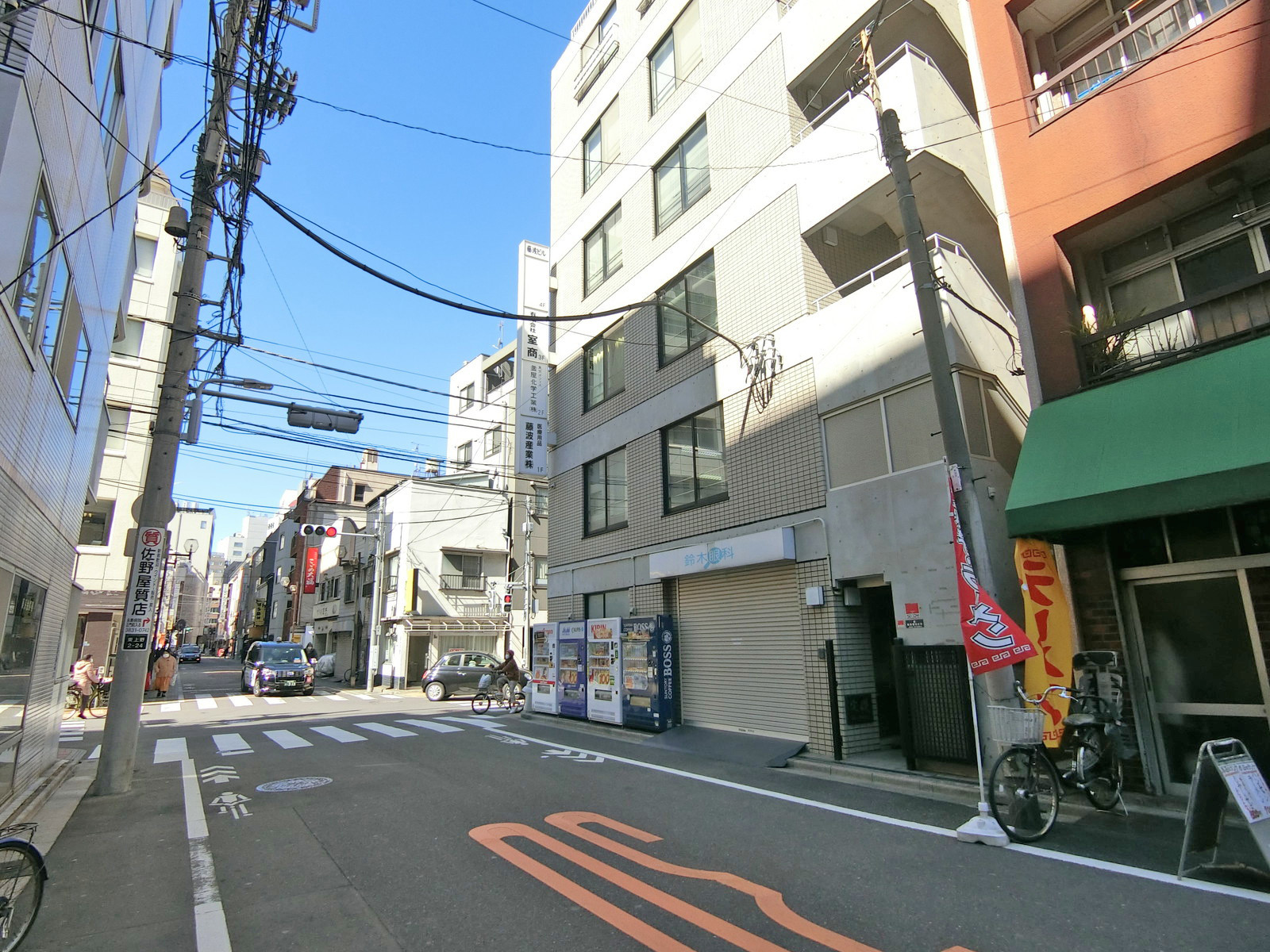 周辺は閑静なエリア
