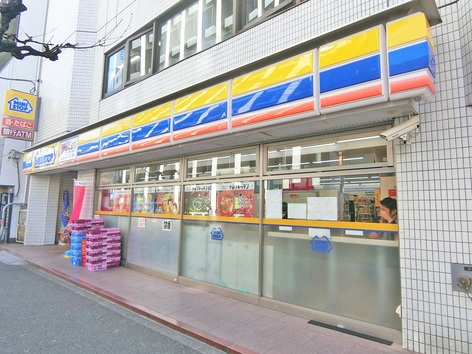 徒歩3分のミニストップ神田神保町1丁目店