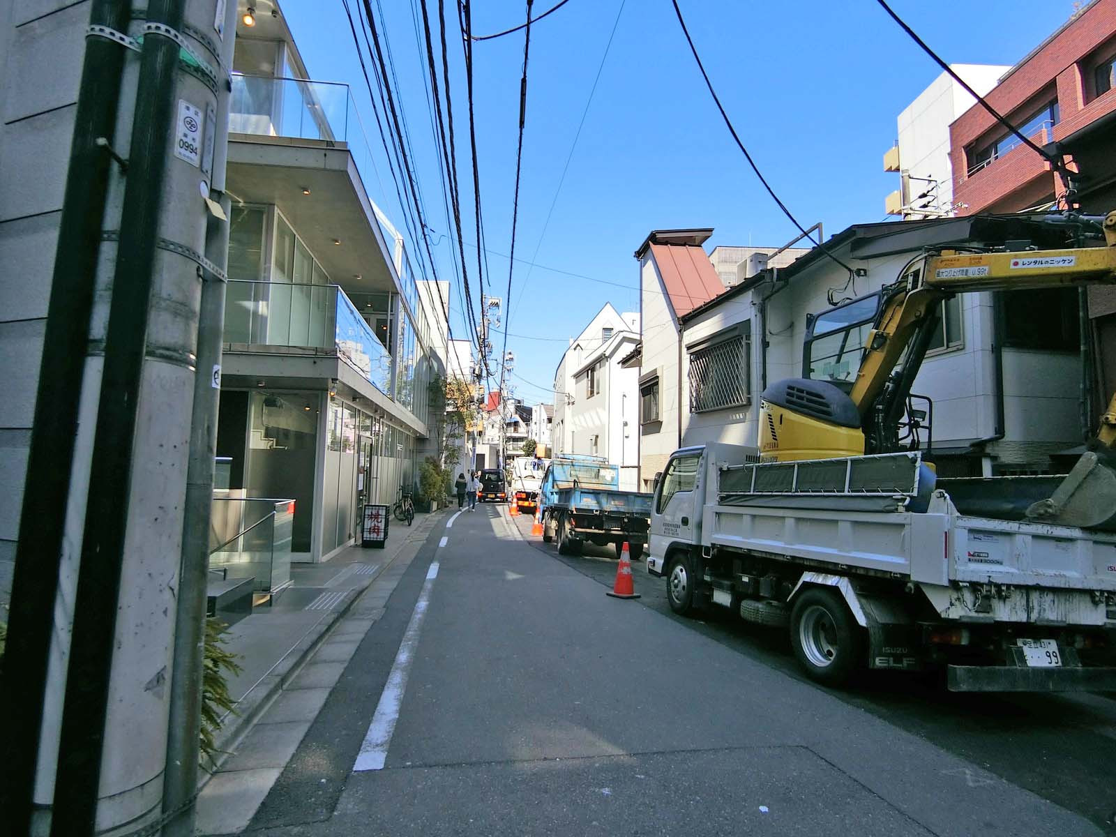 Barbizon73前面の通り