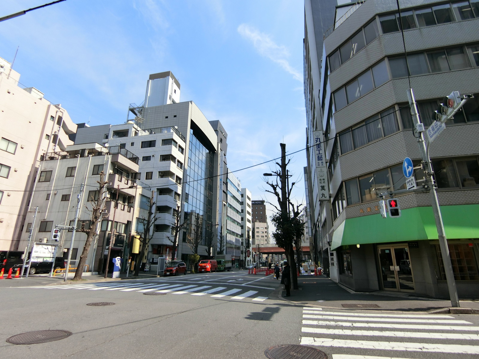 RBM神田ビル前面の通り