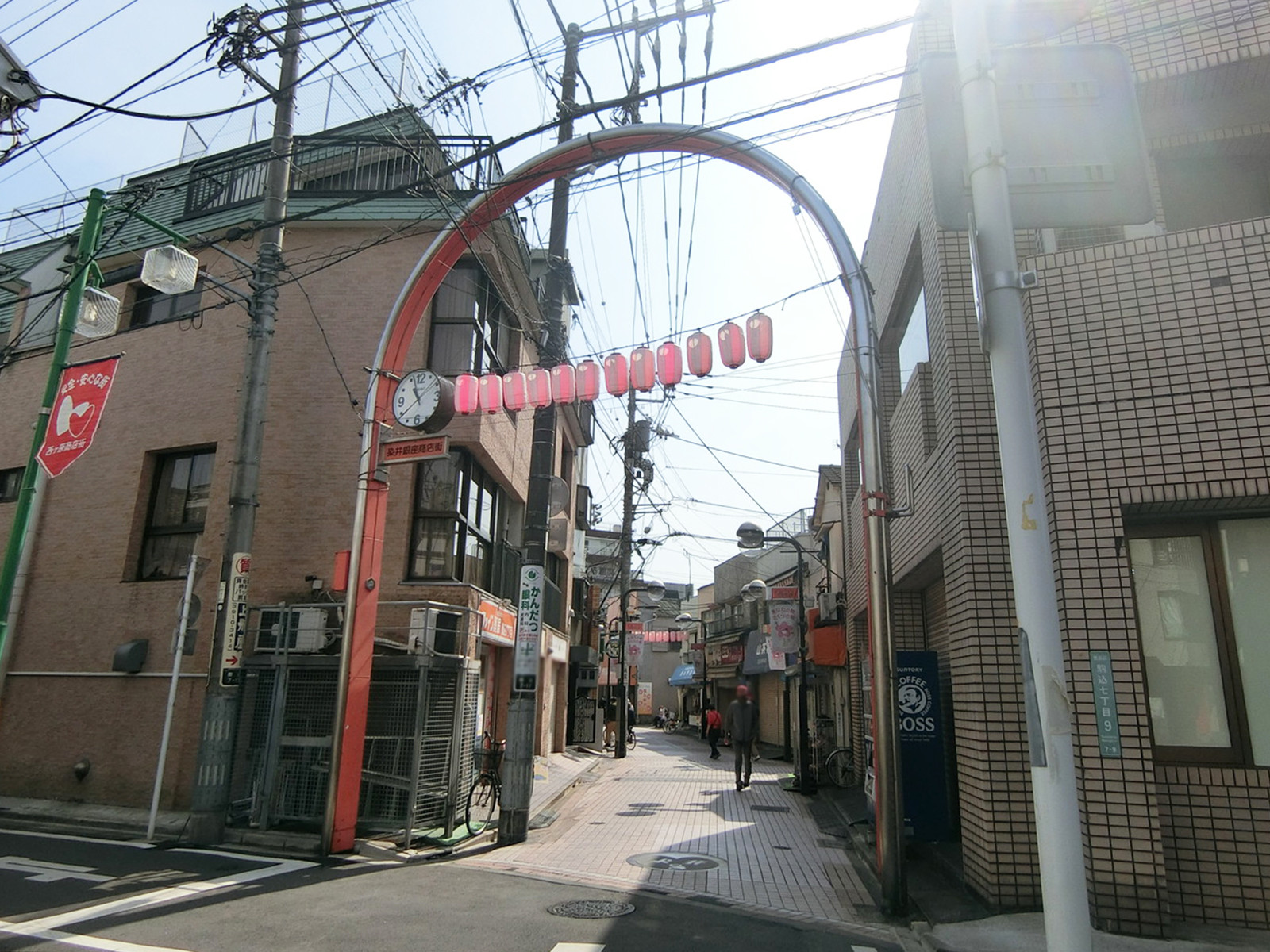 付近の染井銀座商店街