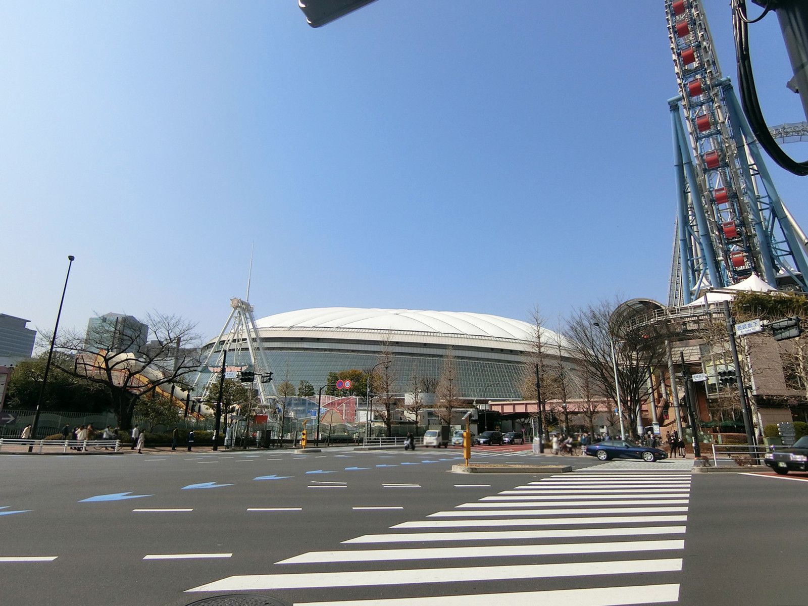 近くの東京ドームシティ