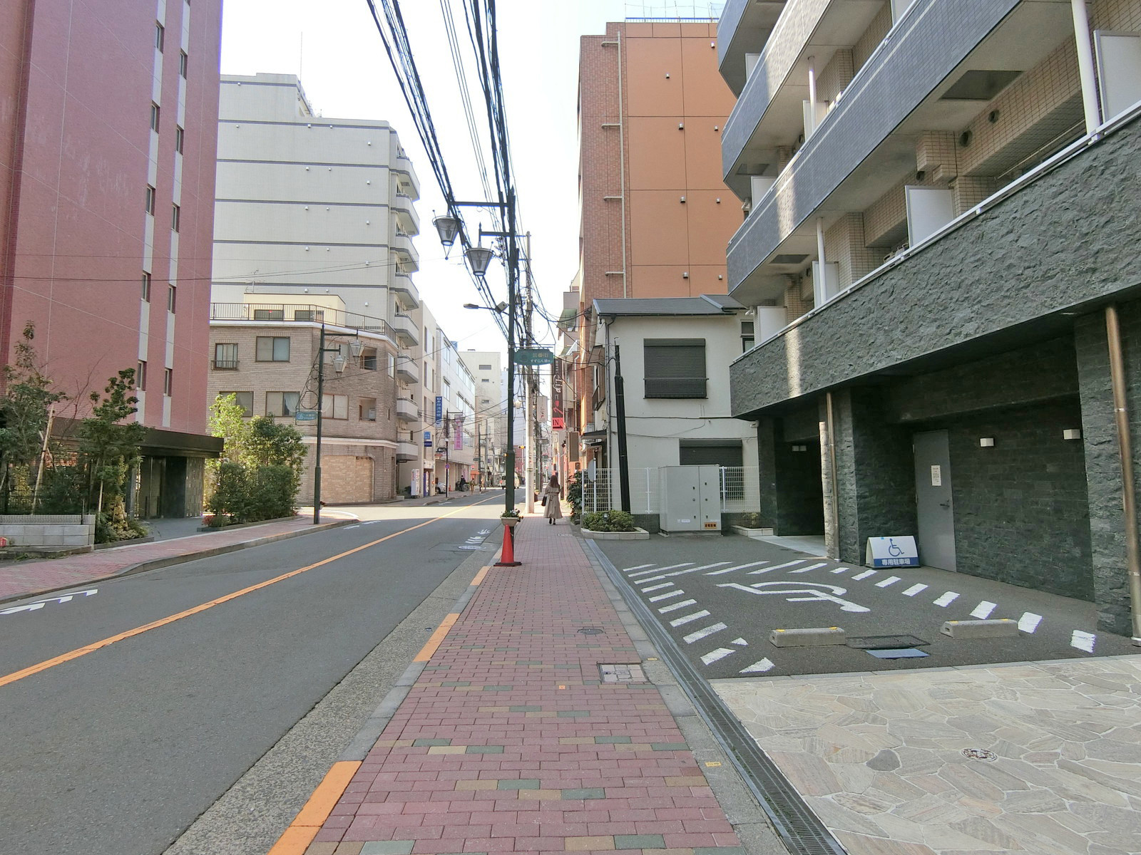 西蒲田NS前面の通り