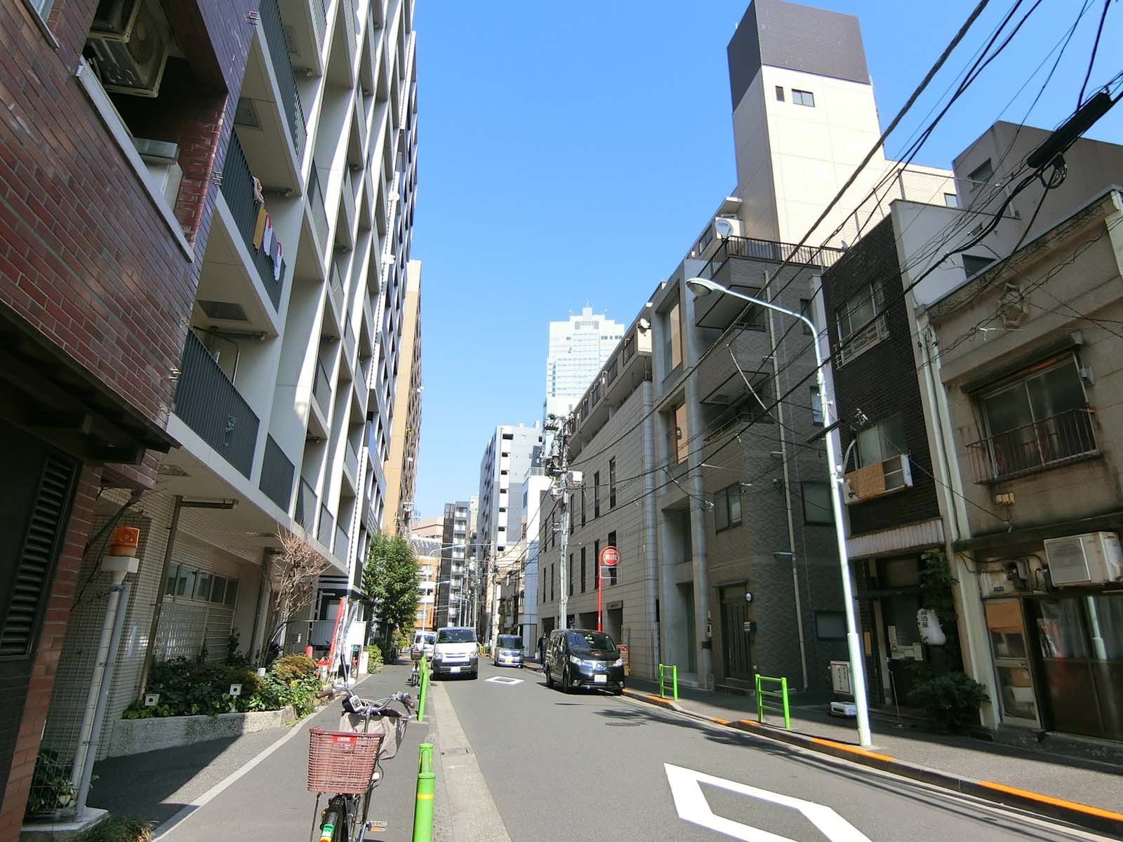 シティコープ築地栄寿前面の通り