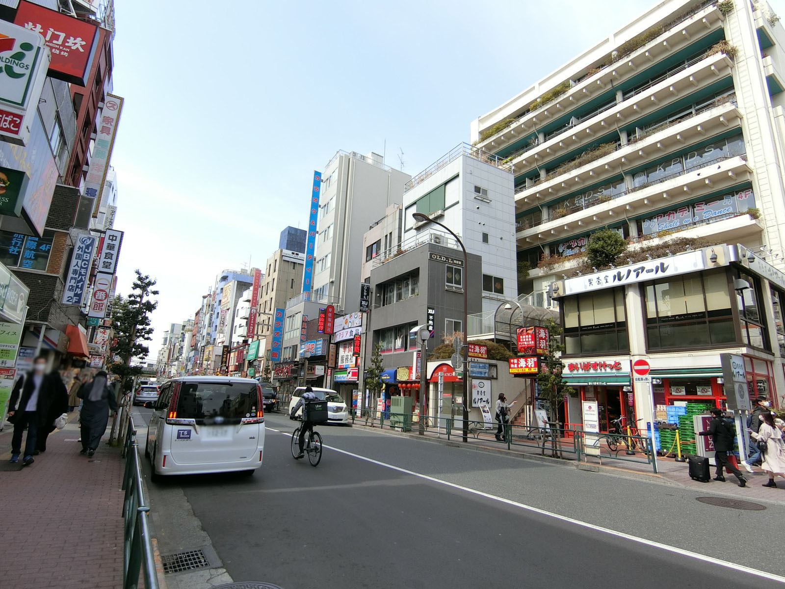 付近の大久保通り