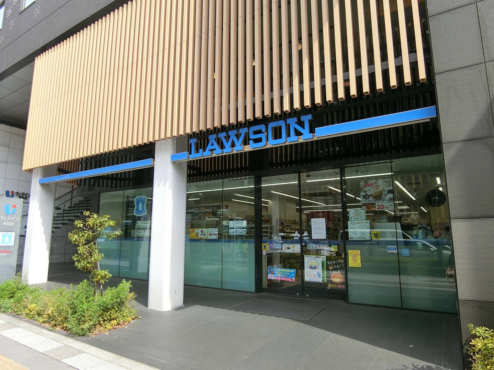 徒歩1分のローソン 築地2丁目店