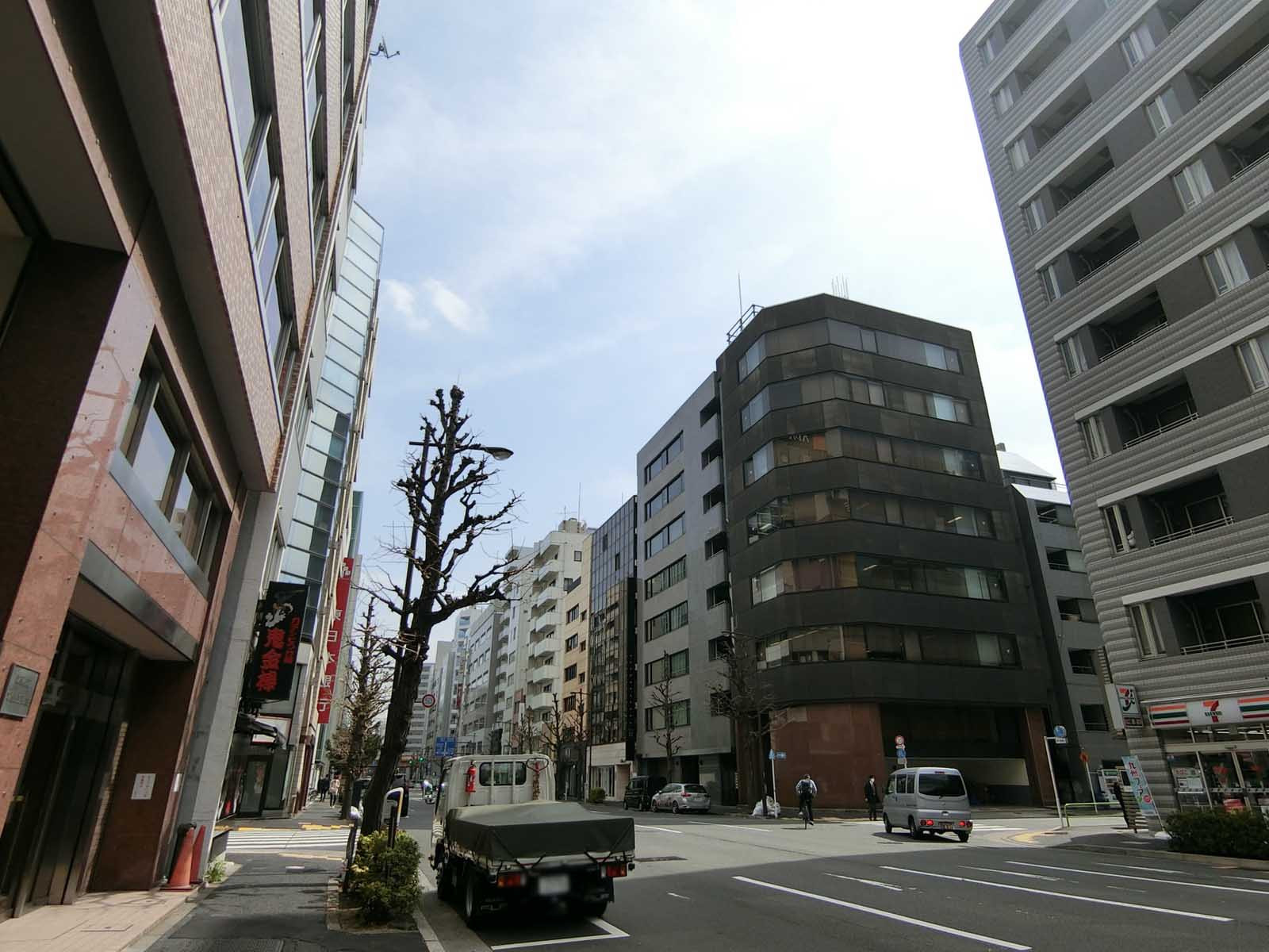 イマジクスビル前面の通り