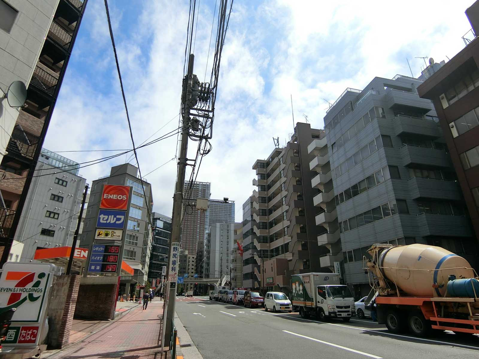 芝浦MYビル前面の日比谷芝浦線
