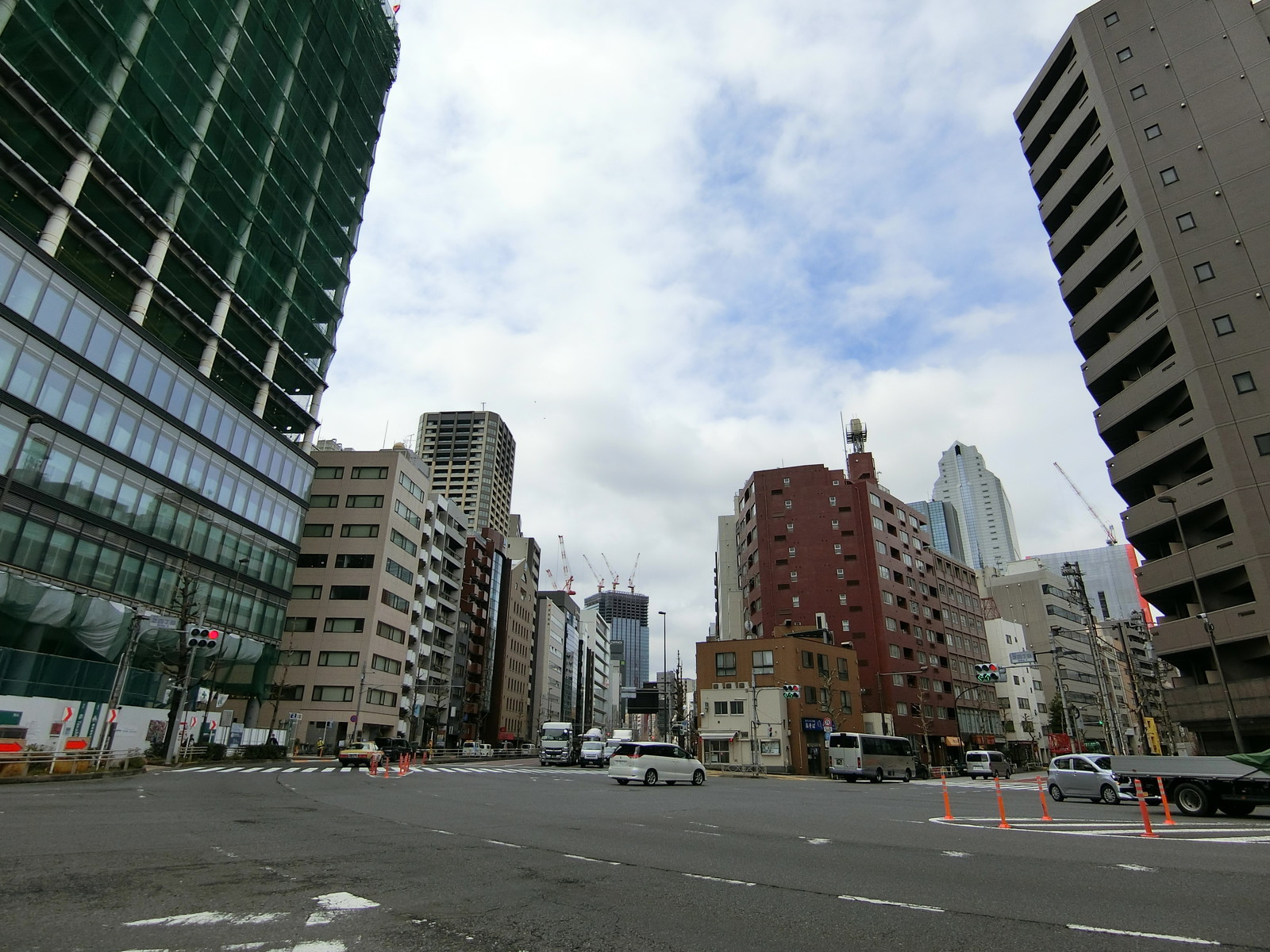 付近の芝四丁目交差点